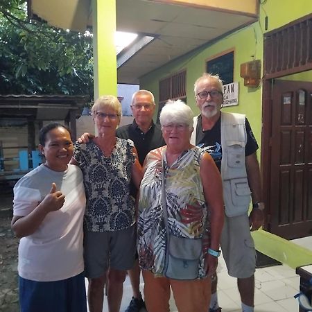 Penginapan Kofiyau Sorong Exteriör bild