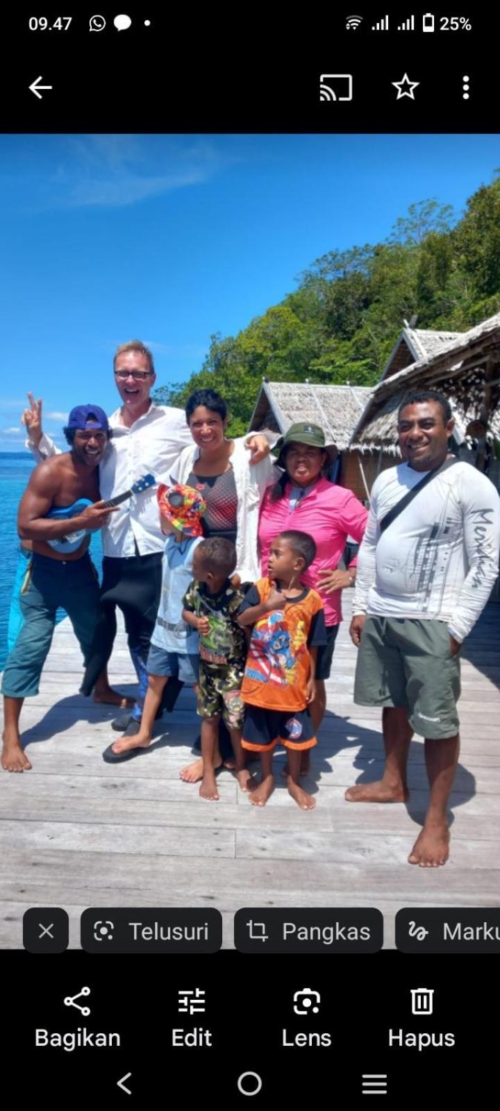 Penginapan Kofiyau Sorong Exteriör bild
