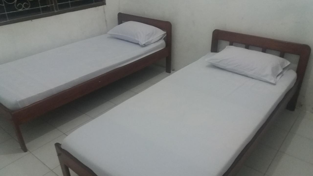 Penginapan Kofiyau Sorong Exteriör bild